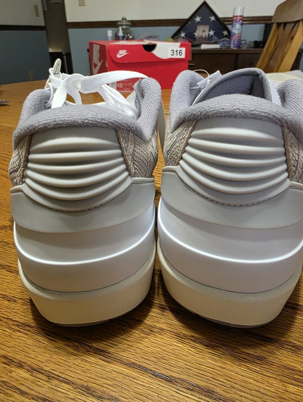 Jordan 2 Retro Low Men’s White Leather Low-Top Sneakers Size 11.5 Brand New - Picture 2 of 8